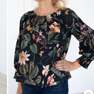 NWOT Olivia James Exotica Print Cotton Top